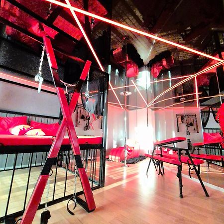 Bdsm Apartman V Bratislave -Adults Only Братислава Екстер'єр фото