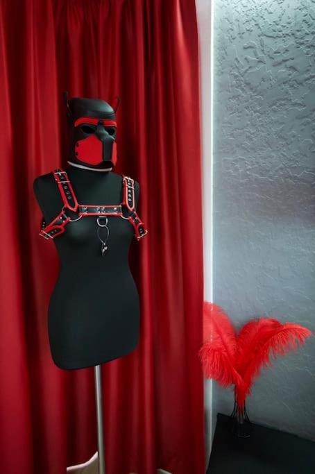 Bdsm Apartman V Bratislave -Adults Only Братислава Екстер'єр фото